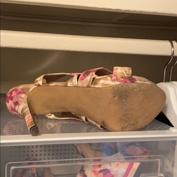 Shoes - Picture 3 of 3